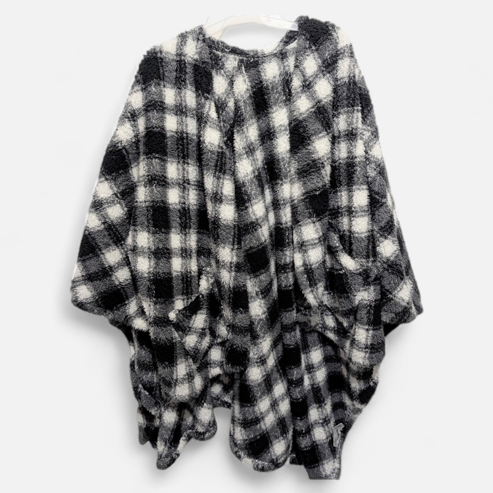 White River Black and White Plaid Personal Throw Blanket With Pockets Cozy - Picture 3 of 6